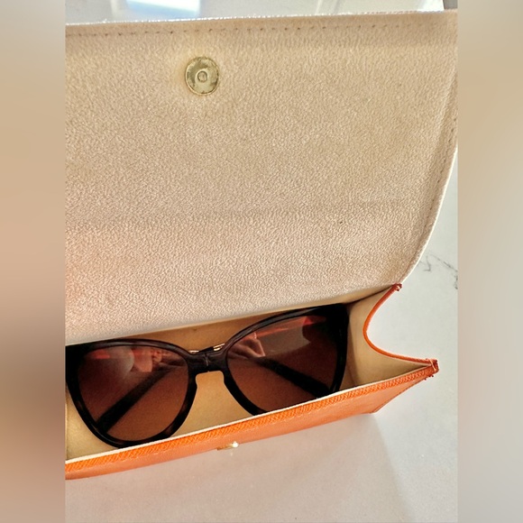 Tory Burch Foldable Tortoise & Gold Sunglasses - Picture 6 of 9